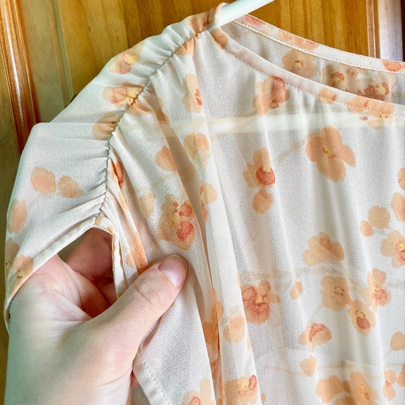 Women’s Paper Crown long floral formal dress with adjustable lining/slip - Picture 6 of 8